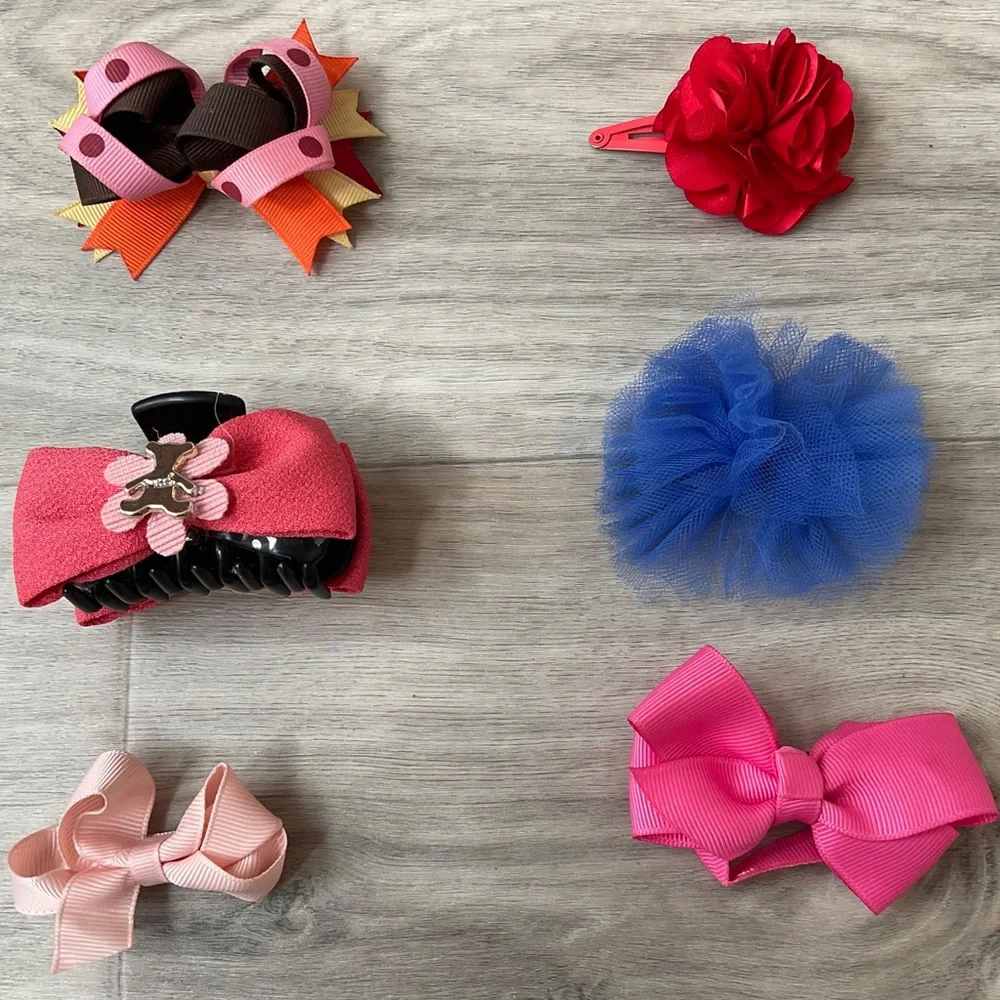 Lot of 15 Hair Clip and Hair Ribbon Organizer, Hair clip belt.